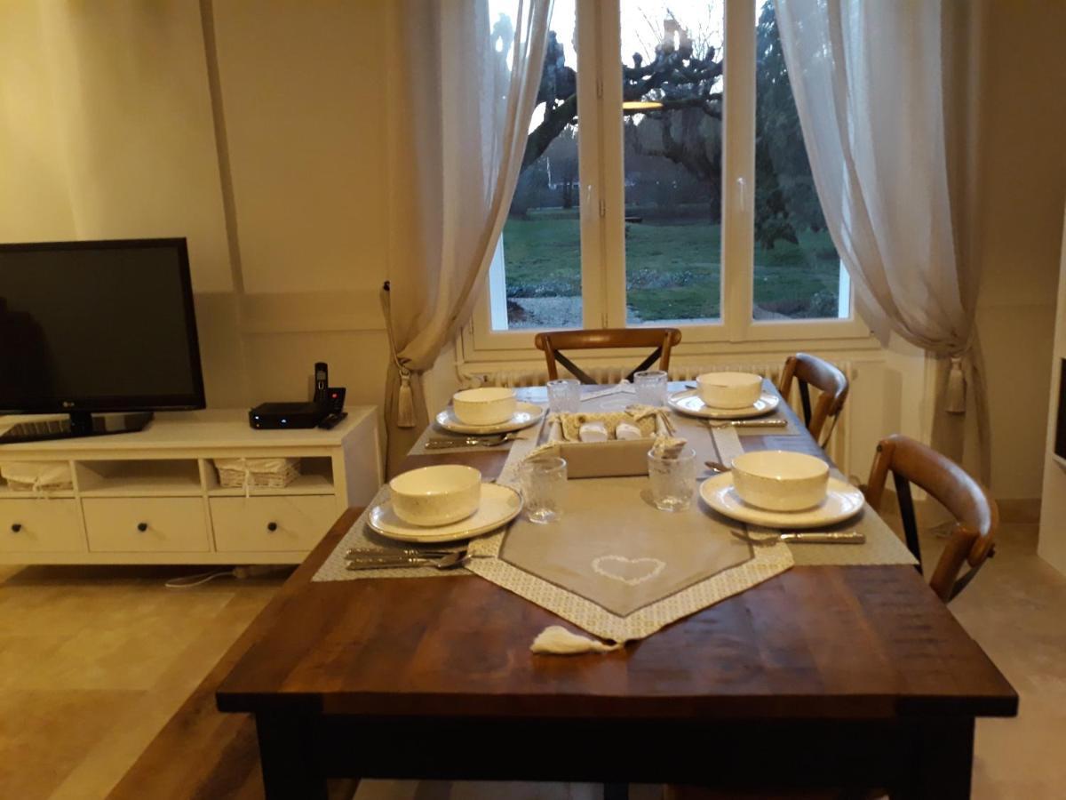 Comme A La Maison Pres Des Chateaux De La Loire Feings  外观 照片